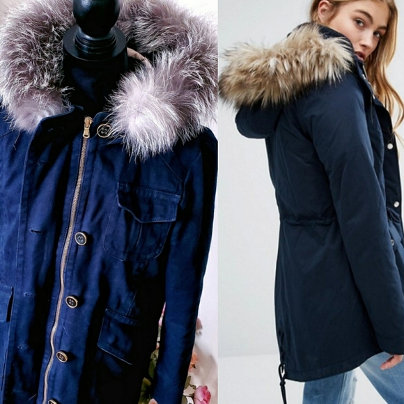 Marc Jacobs Jackets & Blazers - ❗HURRY FLASH SALE❗Fox Fur Marc Jacob's Coat 658$